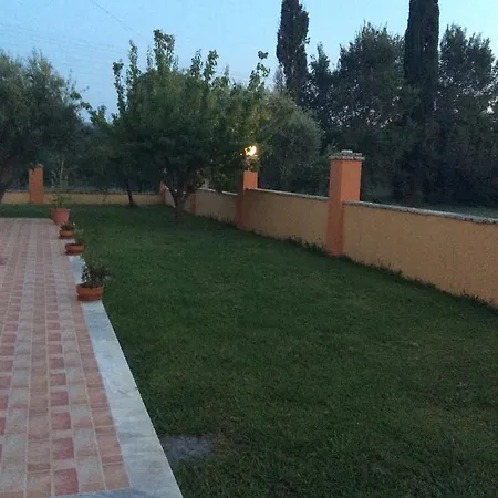 Ballas Paradise Maison d'hôtes